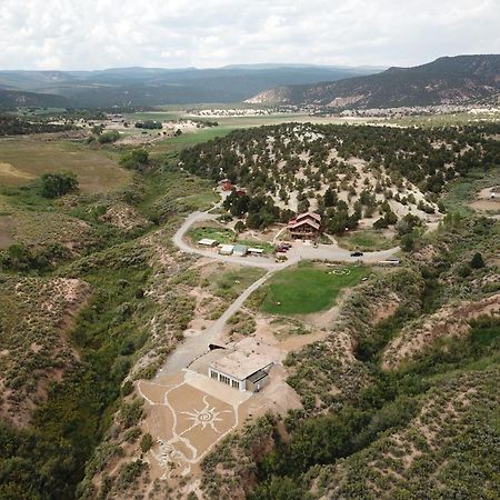 Boulder Mountain Guest Ranchヴィラ エクステリア 写真