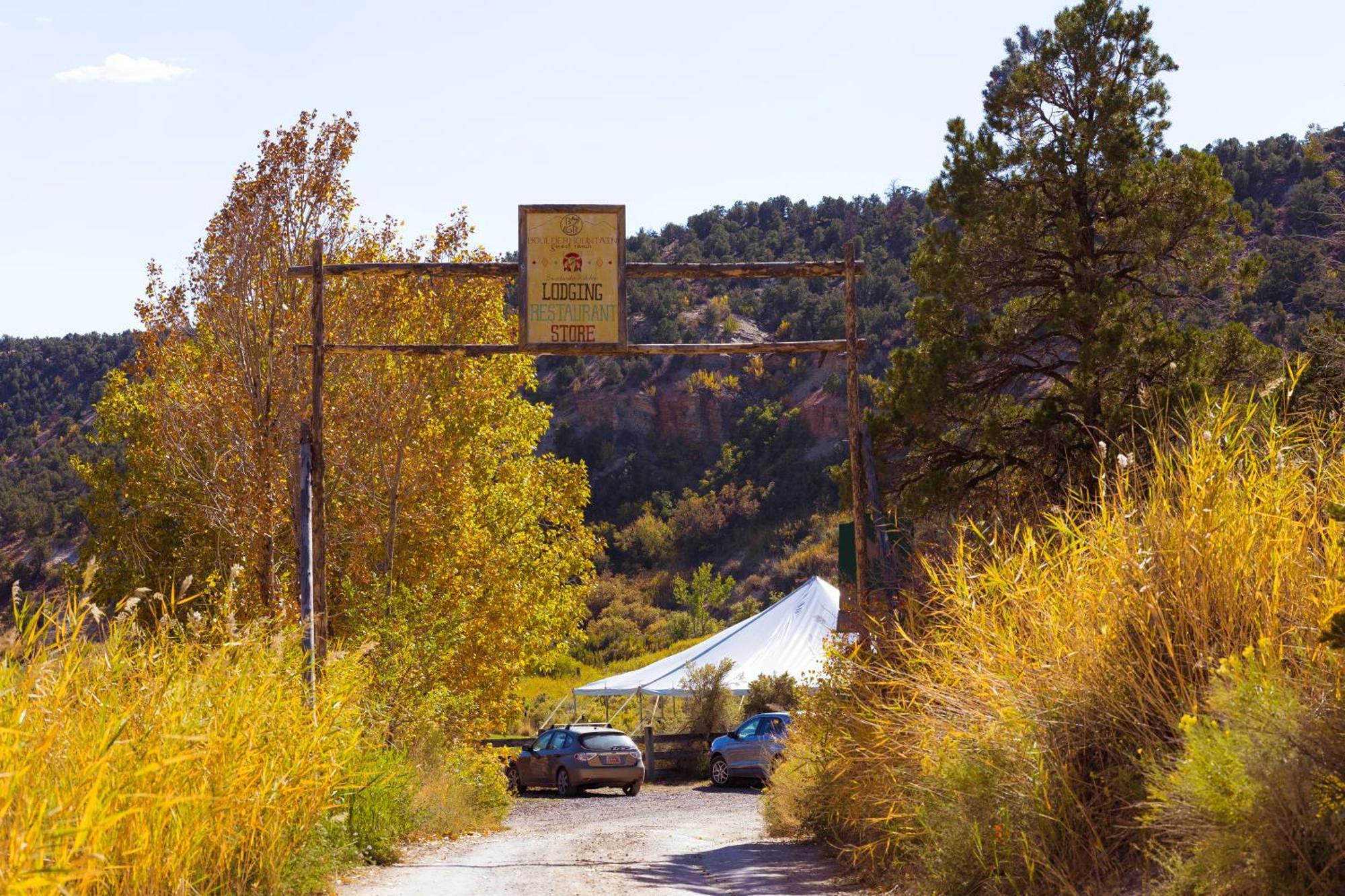 Boulder Mountain Guest Ranchヴィラ エクステリア 写真